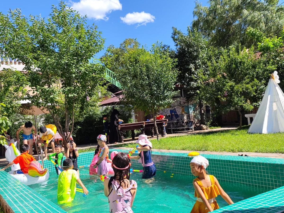 Encounter Garden Great Wall Holiday Guesthouse Peking  Buitenkant foto